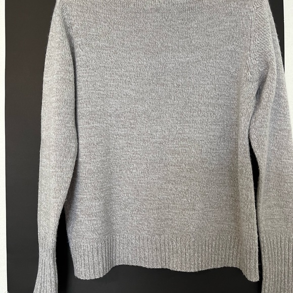 Ladies 2 dye 4 sweater, - Picture 2 of 3